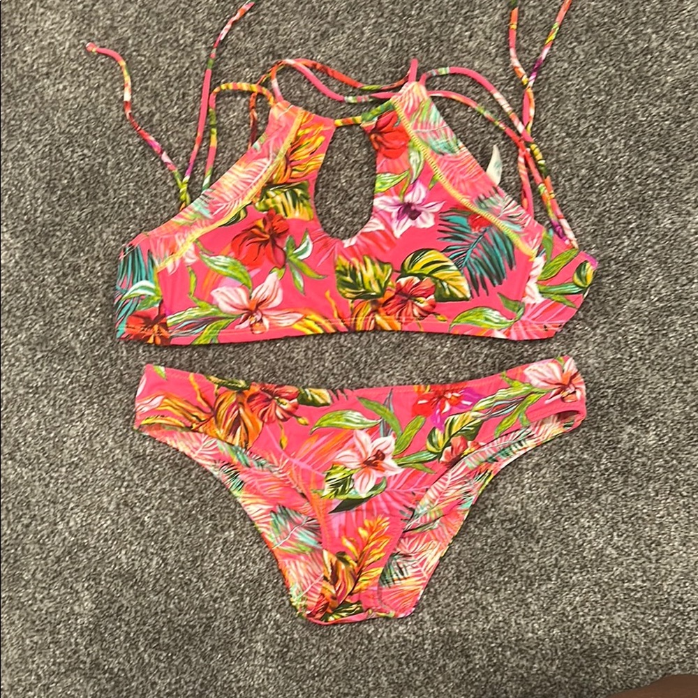 Vibrant Floral Pink Bikini Set. Like New. Bought at Dillards. Reversible bottoms